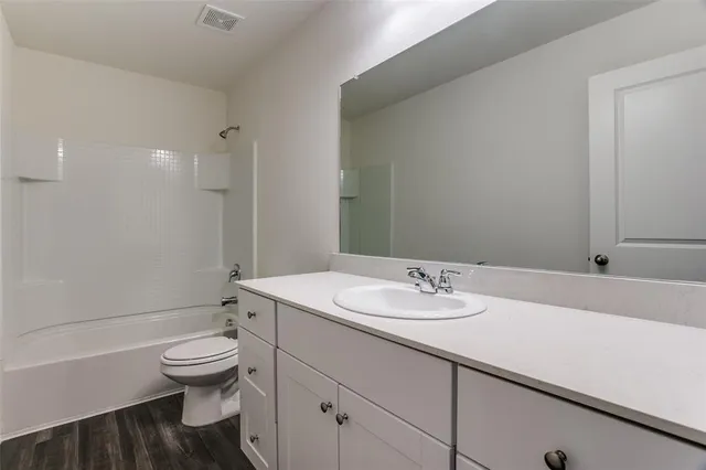 $2,300 | 10301 Castle Lyons Lane, Fort Worth, TX 76036