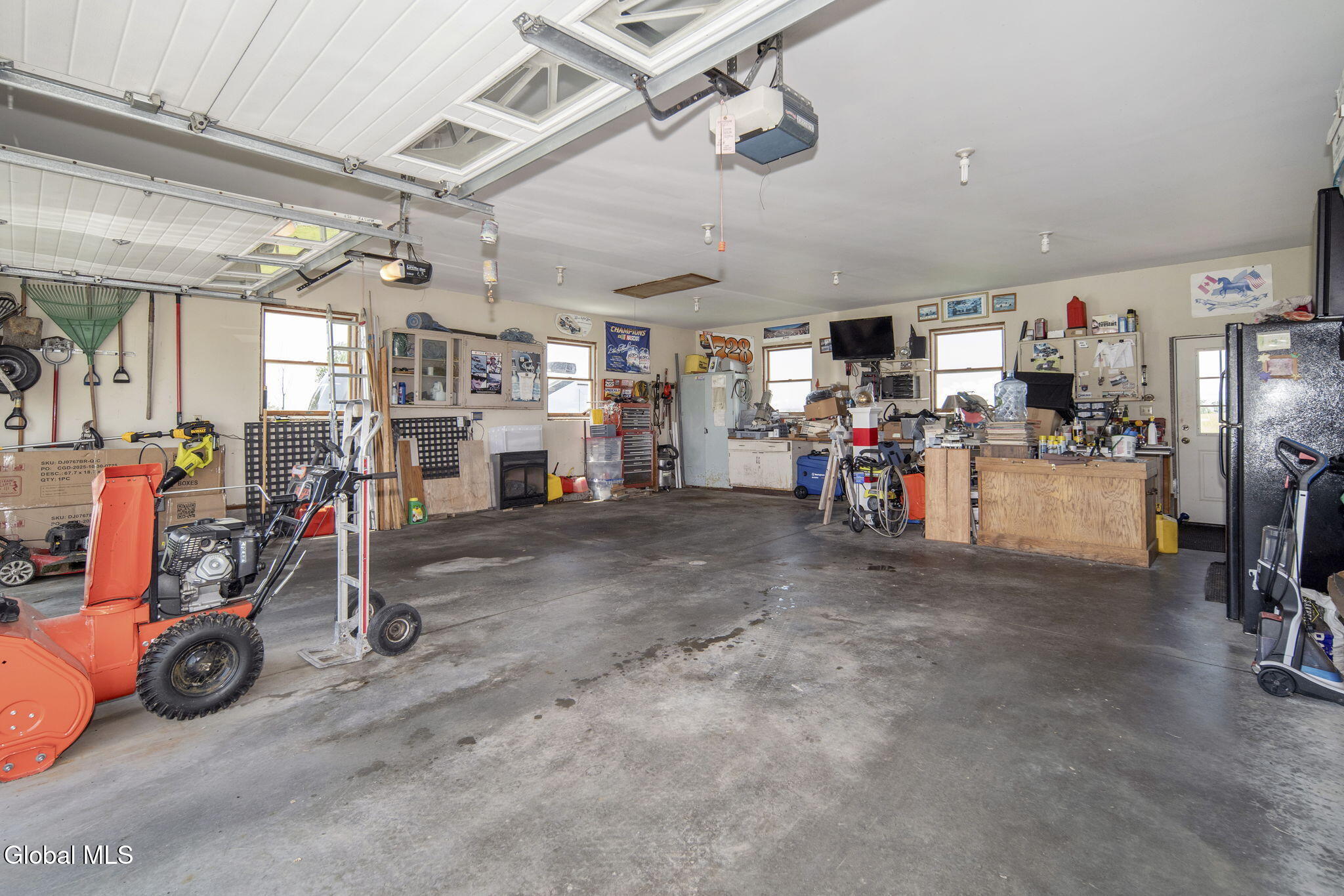 351 Fuller Road Amsterdam, NY 12010 - Photo 40 of 45 36-351FullerRd_36