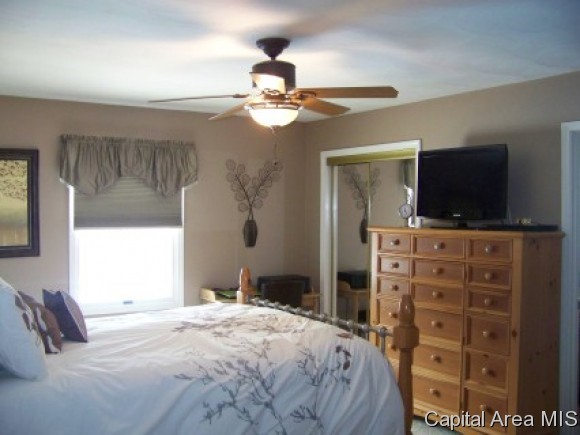 2900 Biscayne Drive Springfield, IL 62707 - Photo 8 of 24 Gallery Image 8