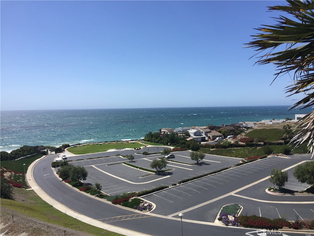 33821 Via Capri Avenue Dana Point, CA 92629 - Photo 20 of 42 PRIVATE OCEANFRONT BLUFFTOP PARK AND PARKING LOT