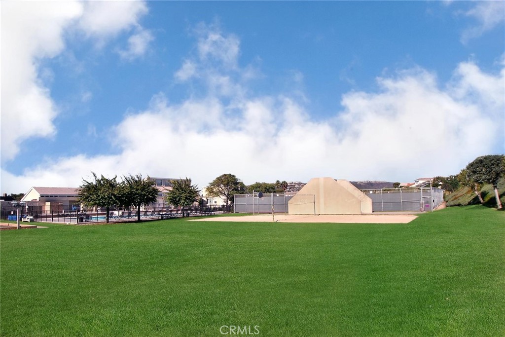 33821 Via Capri Avenue Dana Point, CA 92629 - Photo 30 of 42 SPORTS COURTS