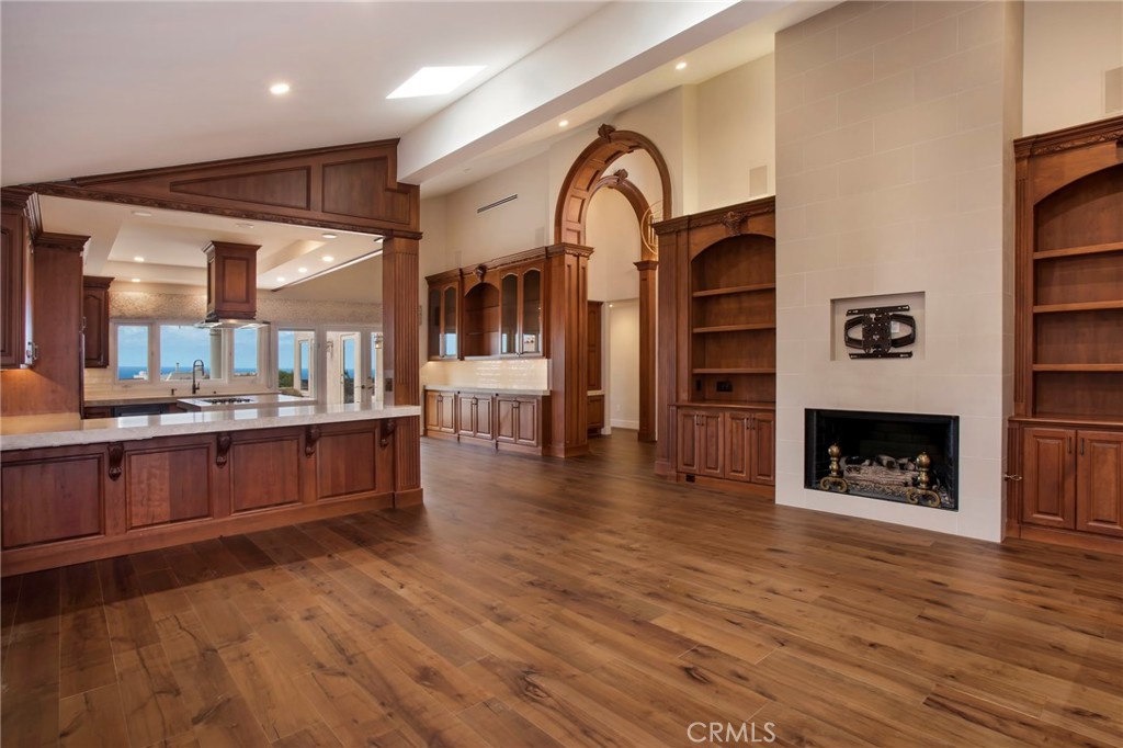 33821 Via Capri Avenue Dana Point, CA 92629 - Photo 5 of 42 FIREPLACE IN "GREAT ROOM"