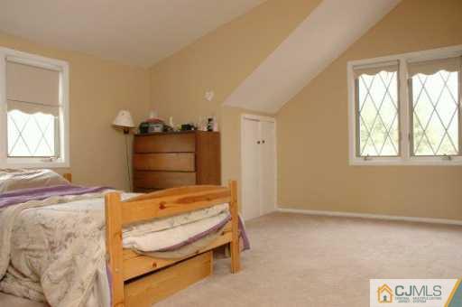 26 Hilliard Road Old Bridge, NJ 08857 - Photo 6 of 8 Gallery Image 6