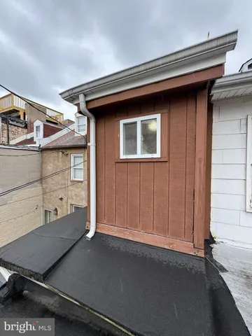 $1,850 | 1008 Stiles Street, Baltimore, MD 21202