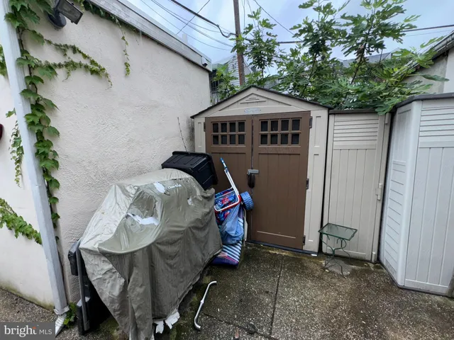 $1,850 | 1008 Stiles Street, Baltimore, MD 21202