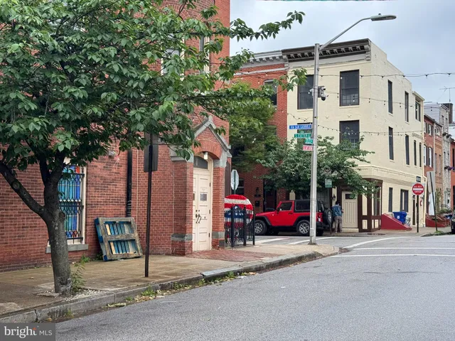 $1,850 | 1008 Stiles Street, Baltimore, MD 21202