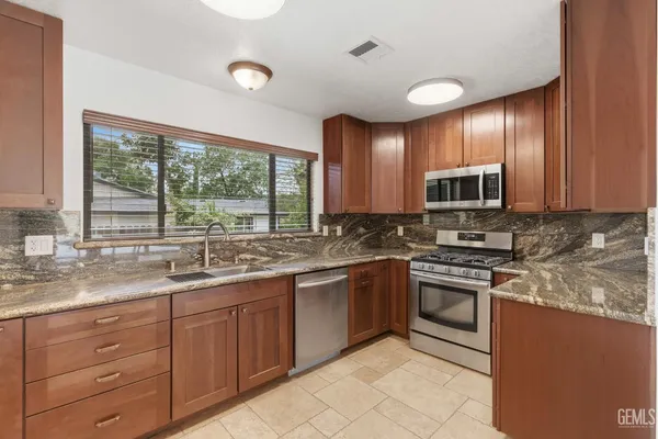 $599,999 | Undisclosed Address, Springville, CA 93265