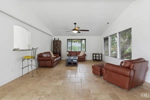 $599,999 | Undisclosed Address, Springville, CA 93265