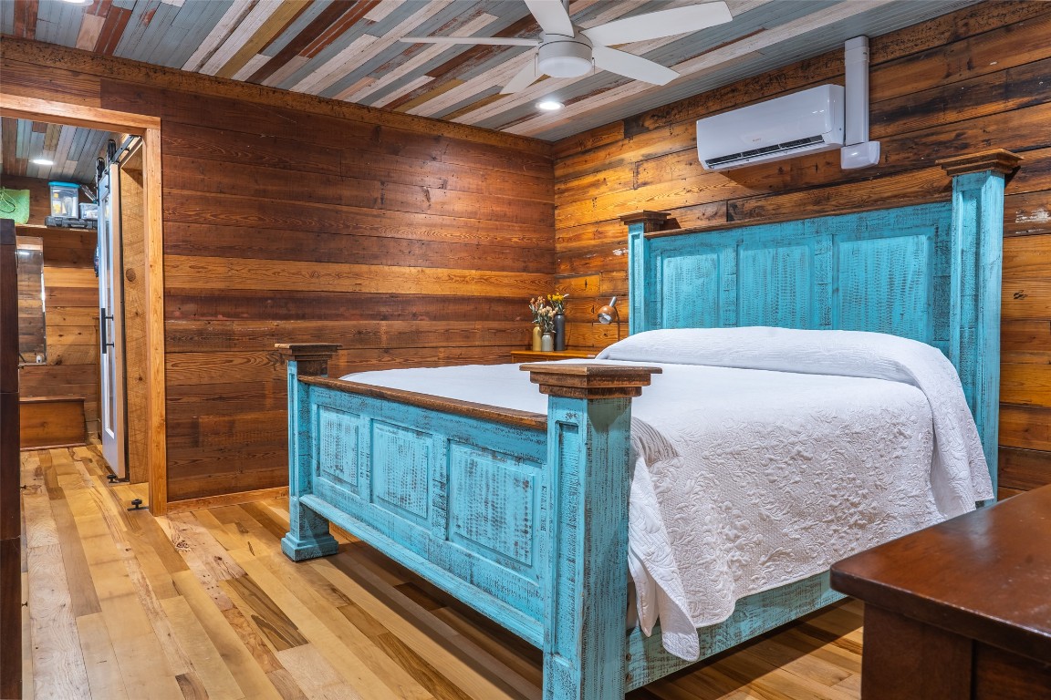 1148 Gunter Street Austin, TX 78721 - Photo 16 of 38 a view of outdoor space