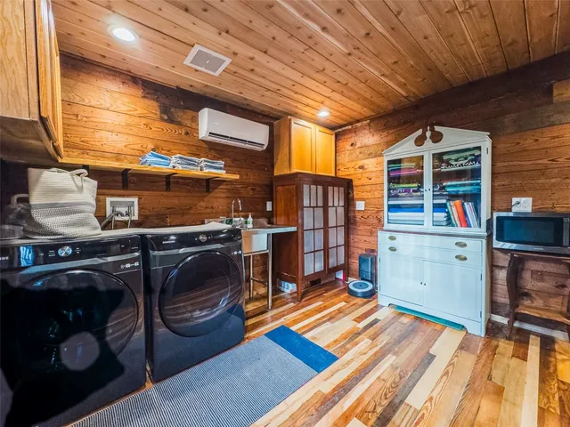 $615,000 | 1148 Gunter Street, Austin, TX 78721