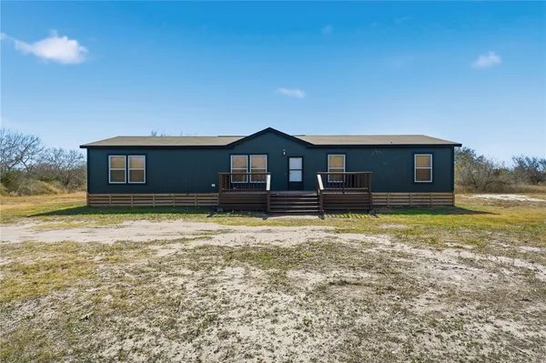 $329,000 | 124 County Road 632, Sinton, TX 78387