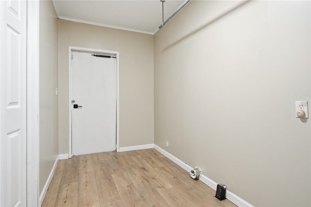 124 County Road 632 Sinton, TX 78387 - Photo 32 of 40 a view of a room