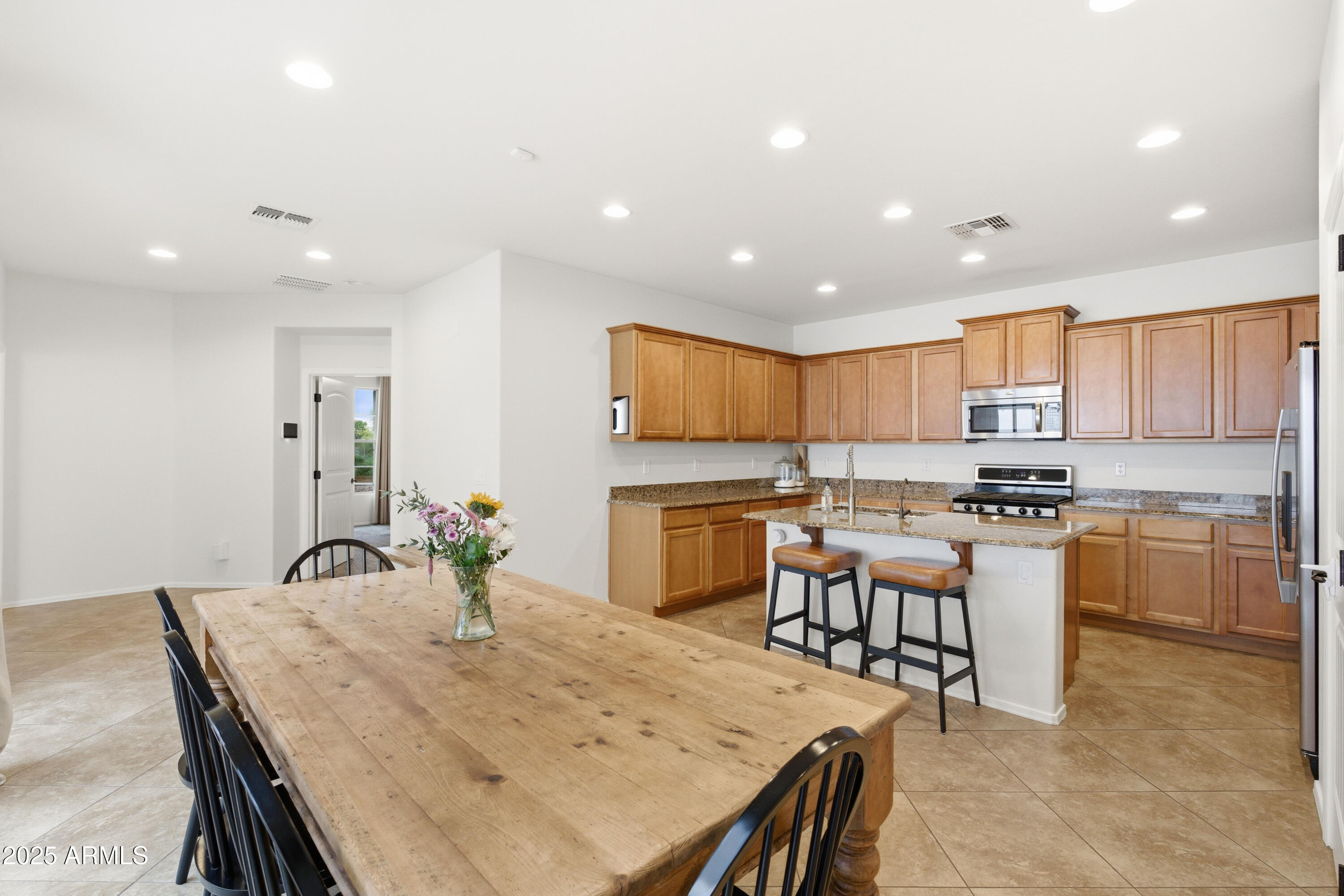 4495 East Woodside Way Gilbert, AZ 85297 - Photo 2 of 80 2h