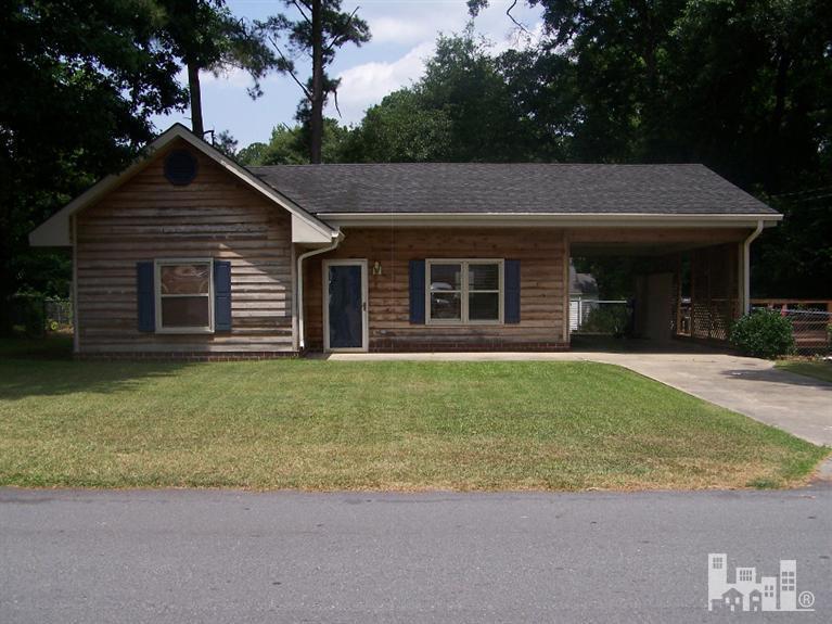 105 Willow Road Clinton, NC 28328 - Photo 1 of 13 Primary Photo