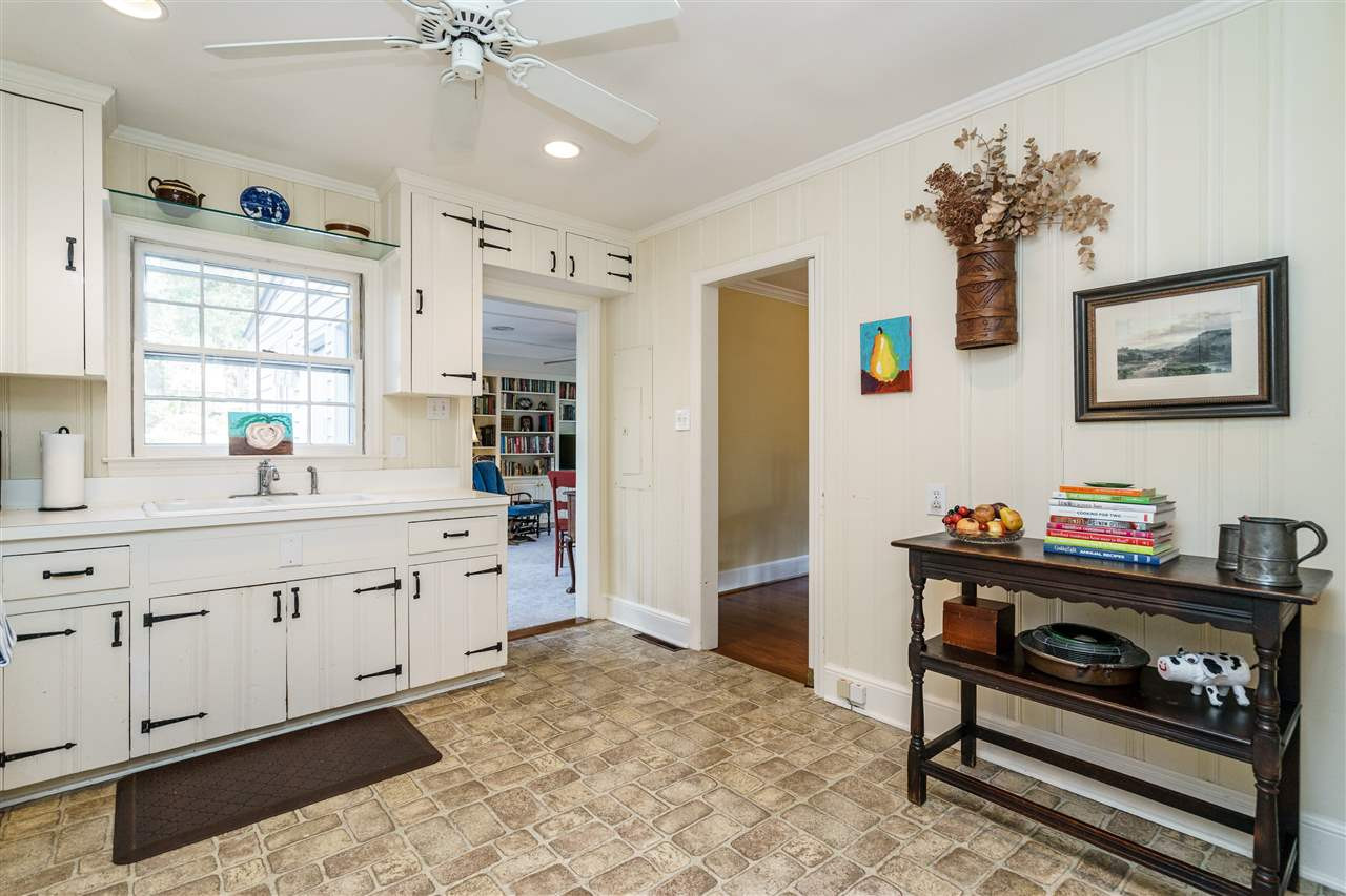 112 West Drewry Lane Raleigh, NC 27609 - Photo 10 of 25 Photo 10