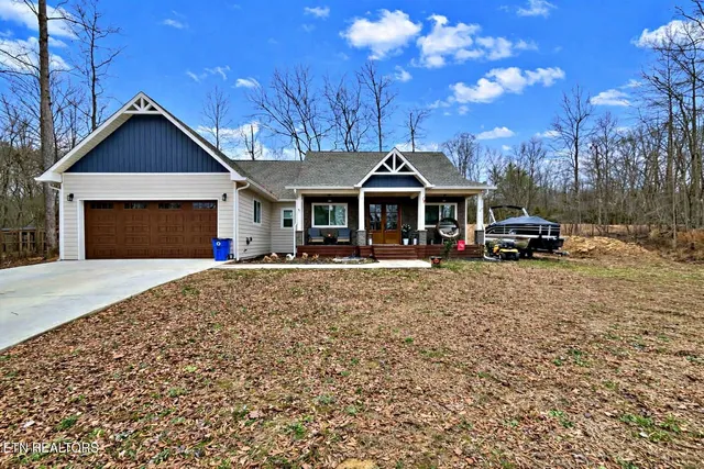 $479,900 | 715 Halfmoon Shores Drive, Ten Mile, TN 37880