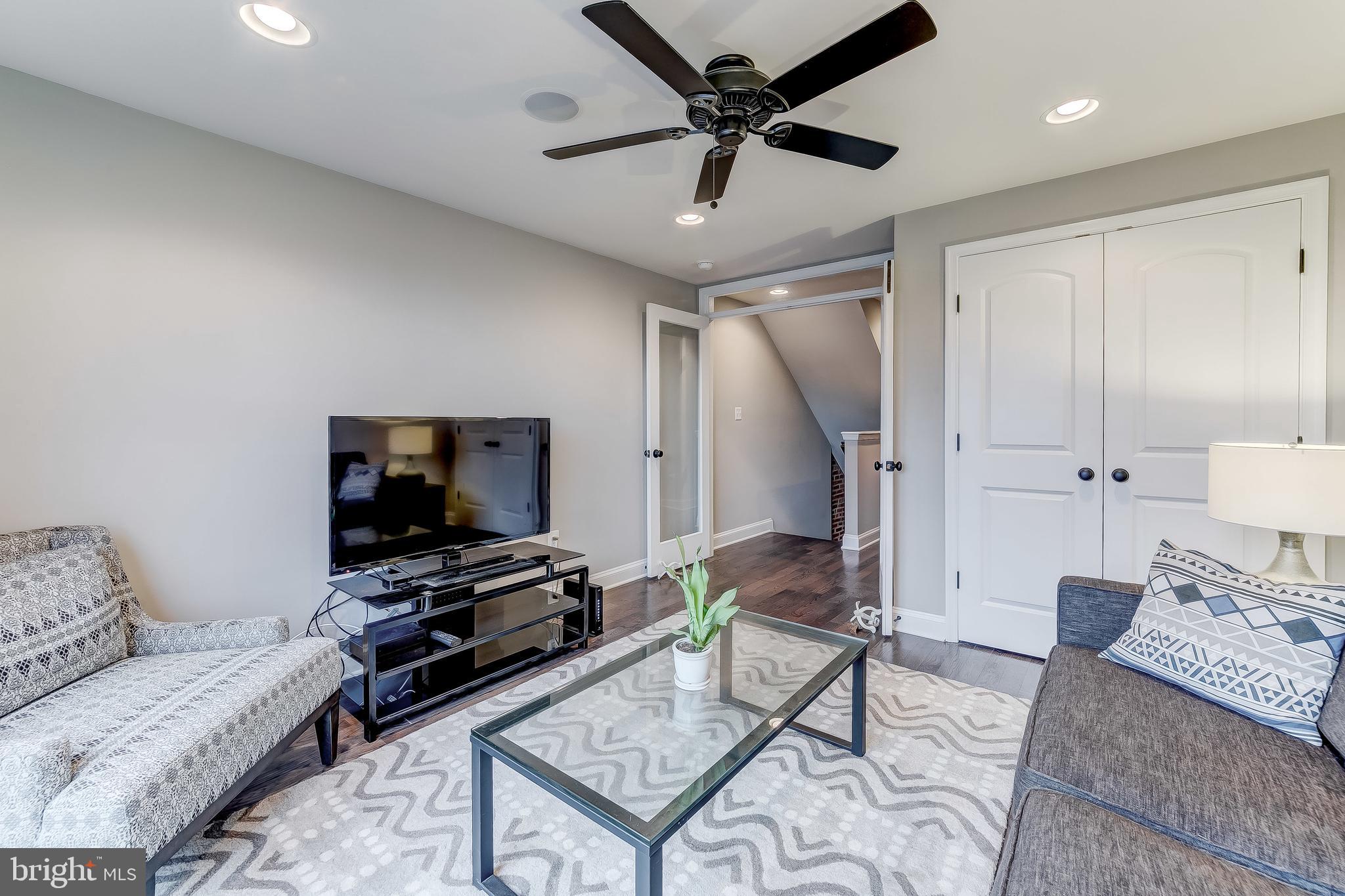 1136 Riverside Avenue Baltimore, MD 21230 - Photo 21 of 41