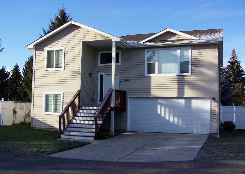 9806 Springfield Lane Spokane Valley, WA 99206 - Photo 1 of 17