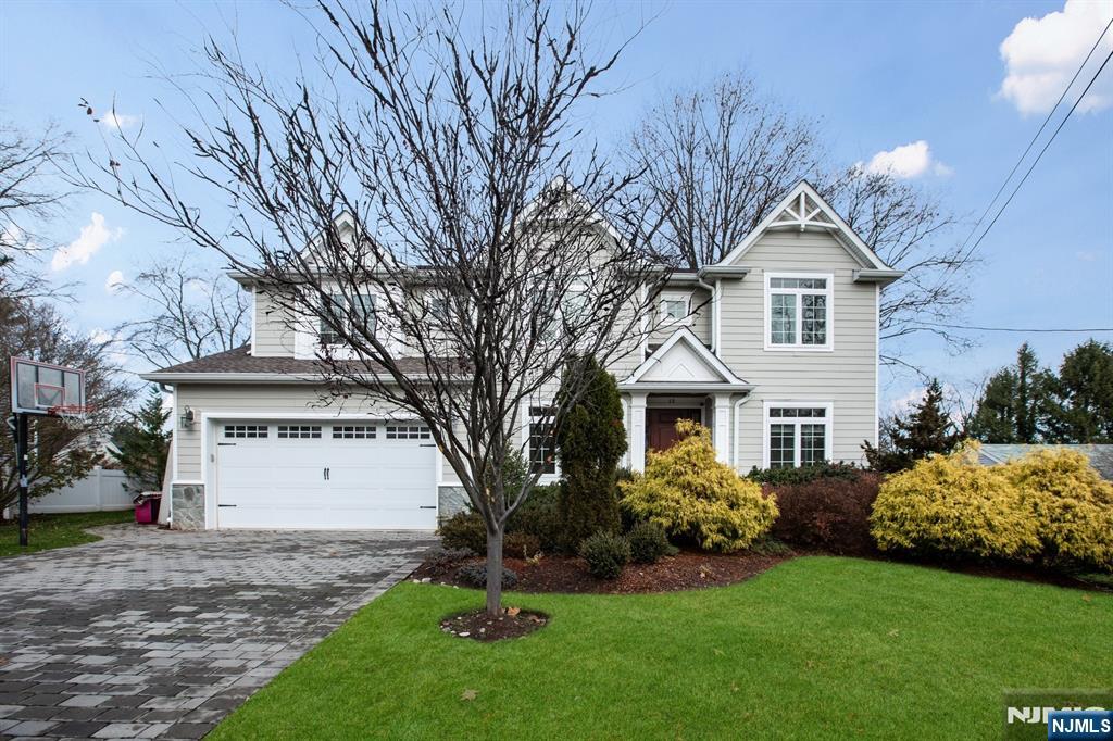 15 Woodland Road Cresskill, NJ 07626 - Photo 3 of 34