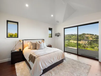 $6,277,000 | 9 Burrell Court, Tiburon, CA 94920