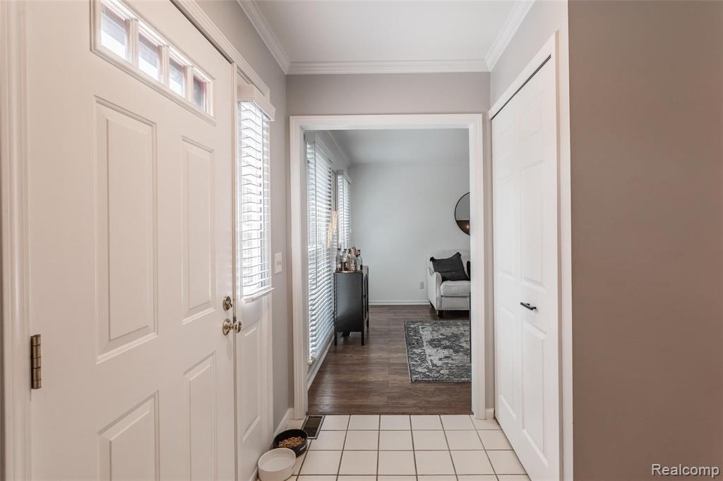4418 Rochester Road Royal Oak, MI 48073 - Photo 7 of 34