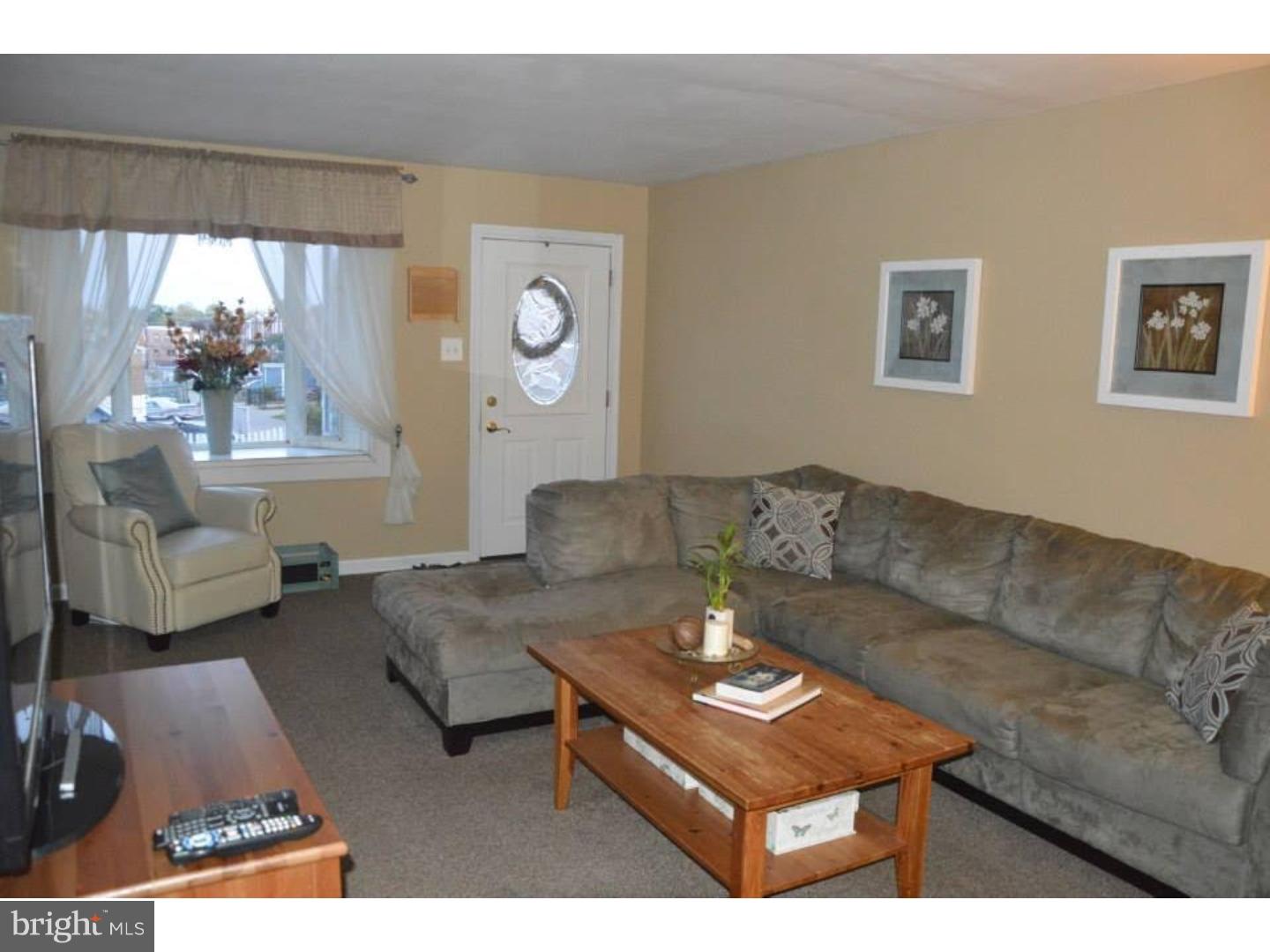 9082 Wesleyan Road Philadelphia, PA 19136 - Photo 4 of 24 Gallery Image 4