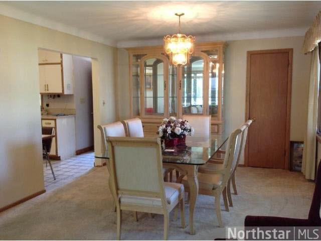 2577 Pascal Street Roseville, MN 55113 - Photo 4 of 8 Gallery Image 4