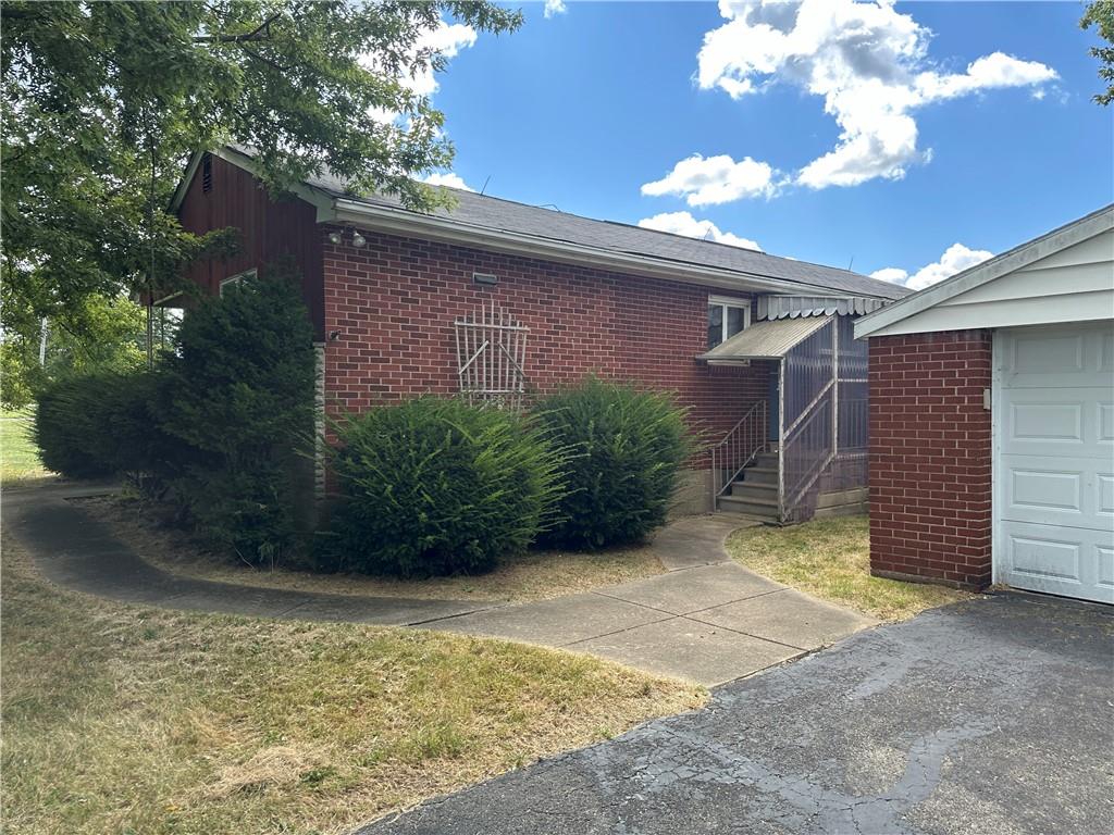 196 Hannahstown Road Butler, PA 16002 - Photo 10 of 11