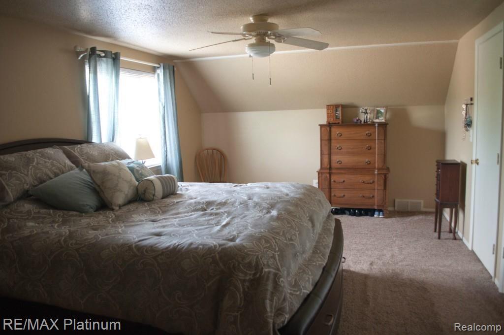 43443 Proctor Road Canton, MI 48188 - Photo 25 of 29 31 Master Bedroom3.jpg