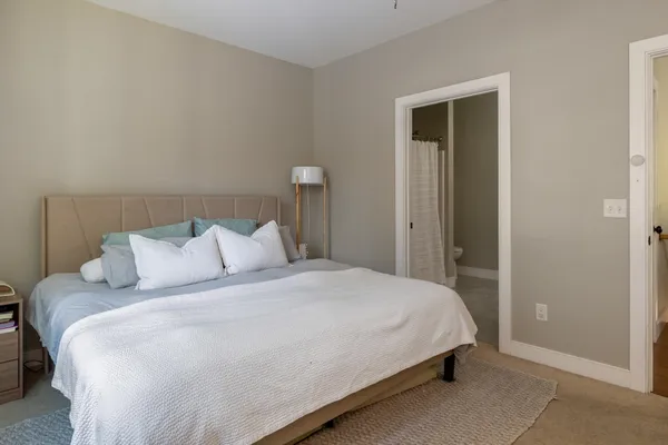 $549,900 | 15 Webster Ridge, Unit A, Shelburne, VT 05482