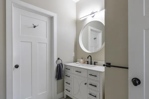 $549,900 | 15 Webster Ridge, Unit A, Shelburne, VT 05482