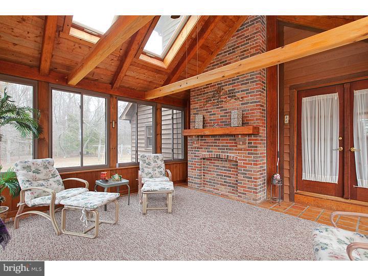 374 Beasley Neck Road Salem, NJ 08079 - Photo 15 of 25 Sun Room