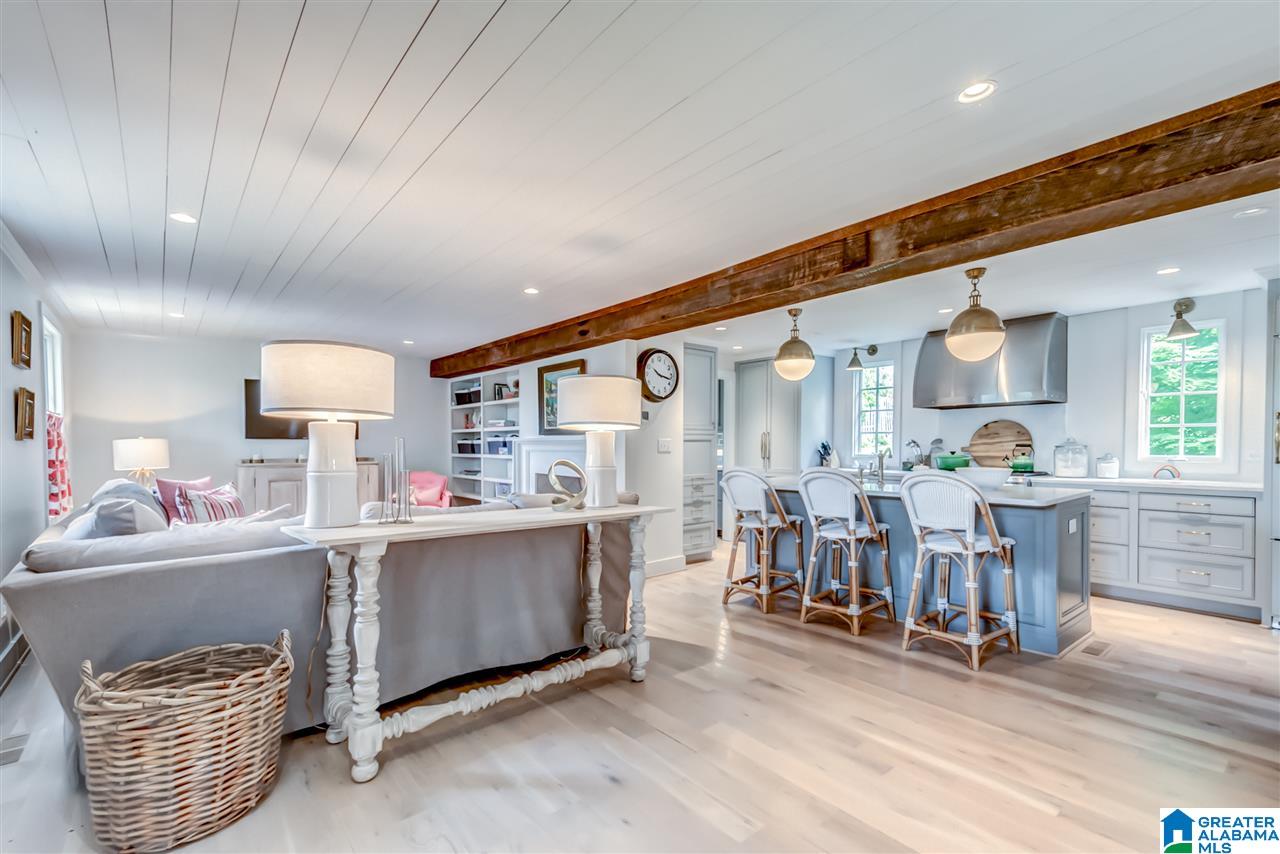 2212 Shades Crest Road Birmingham, AL 35216 - Photo 10 of 38