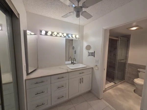 $2,200 | 9187 Norte Lago, Unit 5E, Boca Raton, FL 33428