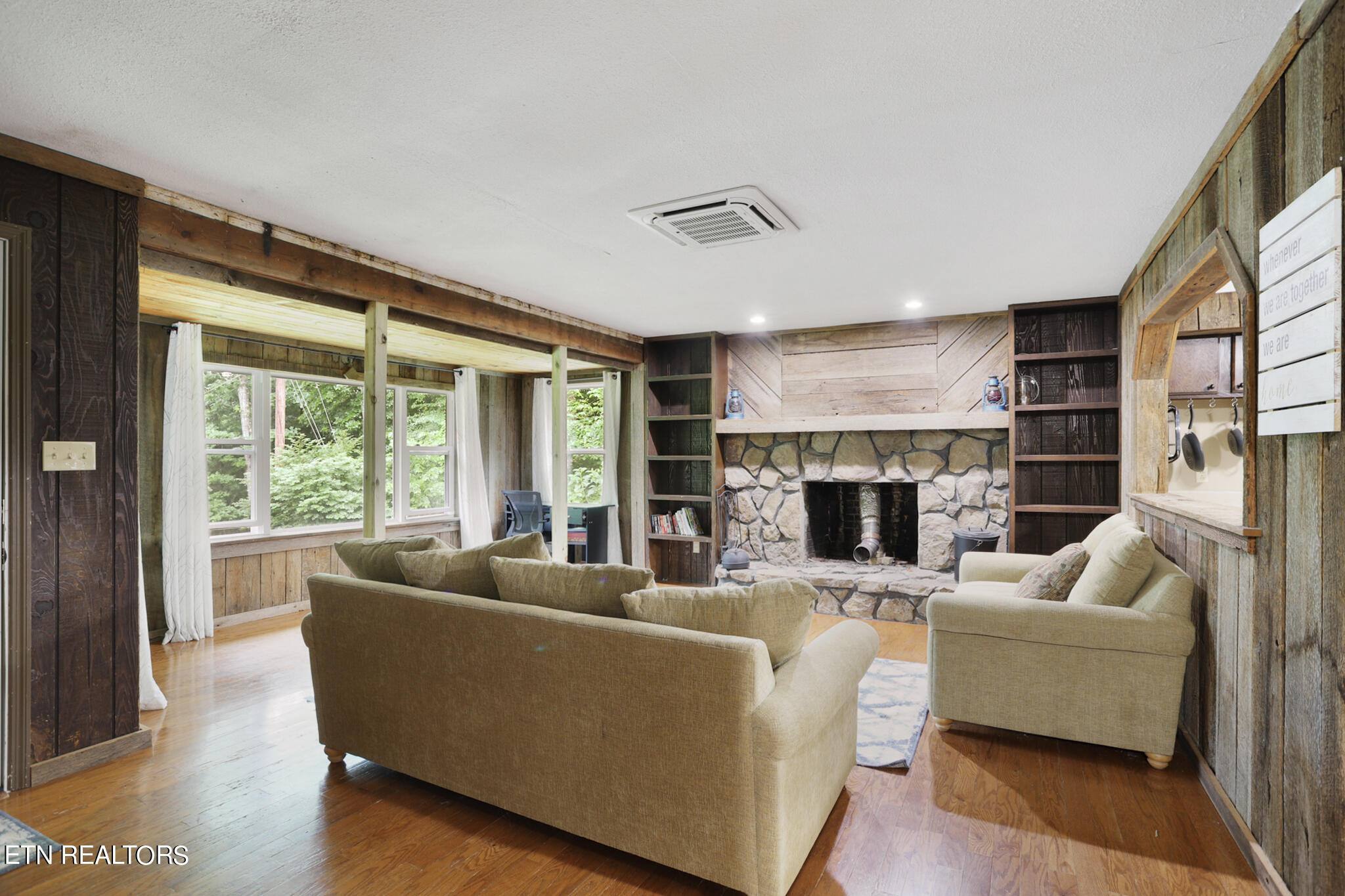 129 Tillery Road Powell, TN 37849 - Photo 7 of 31 129 Tillery-91716540887_12876_1