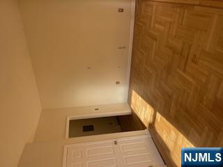 1518 River Road, Unit 3 Edgewater, NJ 07020 - Photo 7 of 19 a view of an empty room