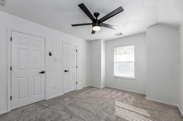 $2,800 | 150 South Star Ridge Circle, The Woodlands, TX 77382