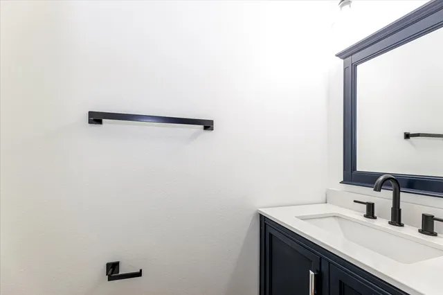 $2,800 | 150 South Star Ridge Circle, The Woodlands, TX 77382