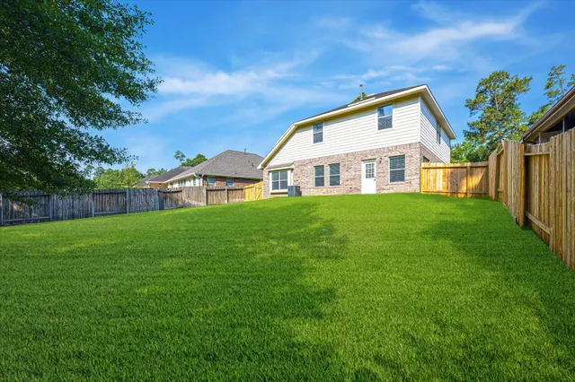 $2,800 | 150 South Star Ridge Circle, The Woodlands, TX 77382