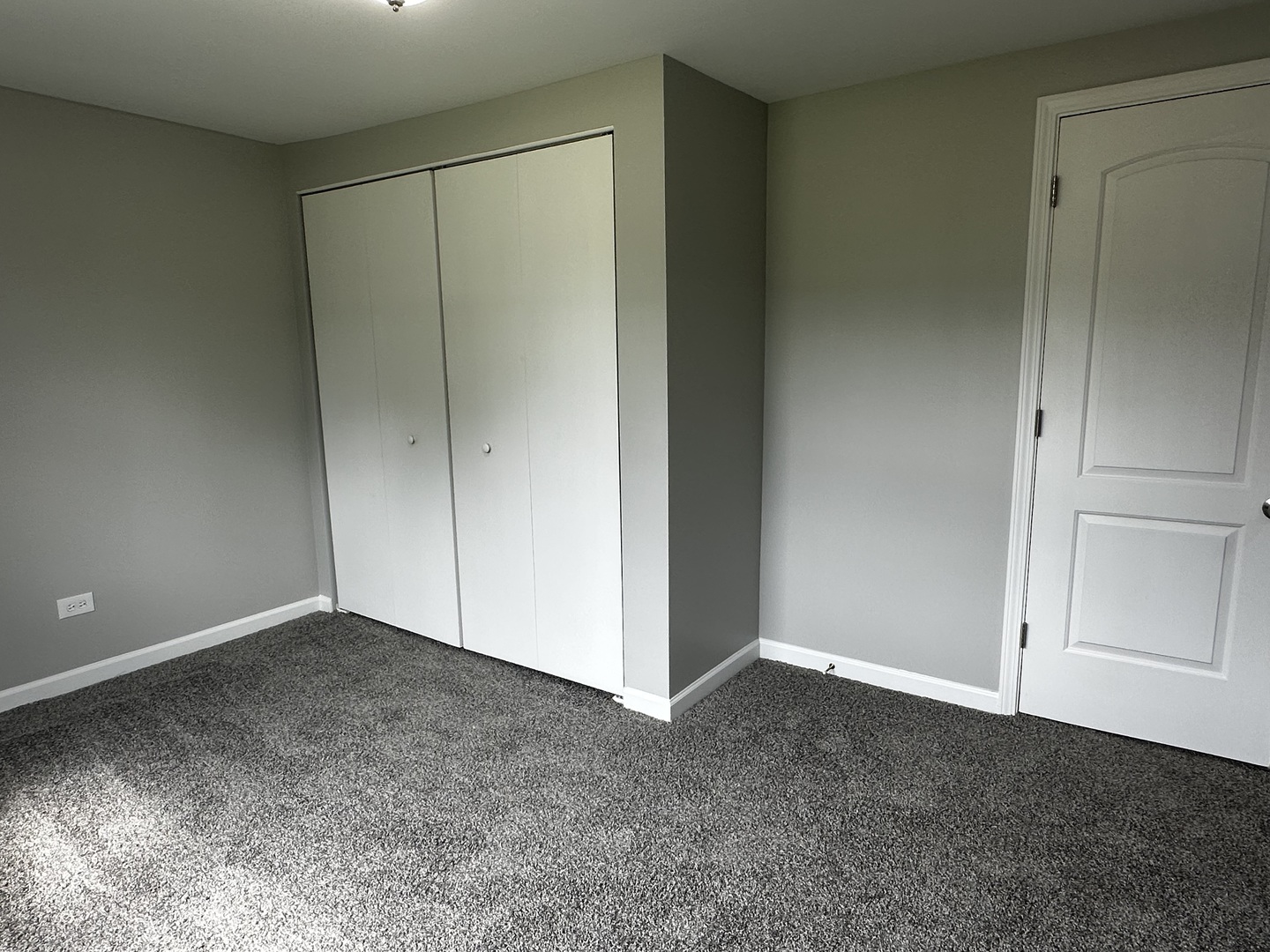 764 Brooklyn Road West Brooklyn, IL 61378 - Photo 22 of 33 an empty room with closet area