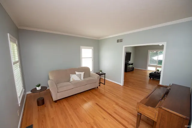 $2,900 | 3801 West Capilano Drive, West Lafayette, IN 47906