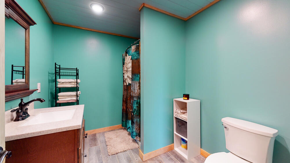 140 Oil Springs Road Winchester, KY 40391 - Photo 14 of 33 Main Bathroom