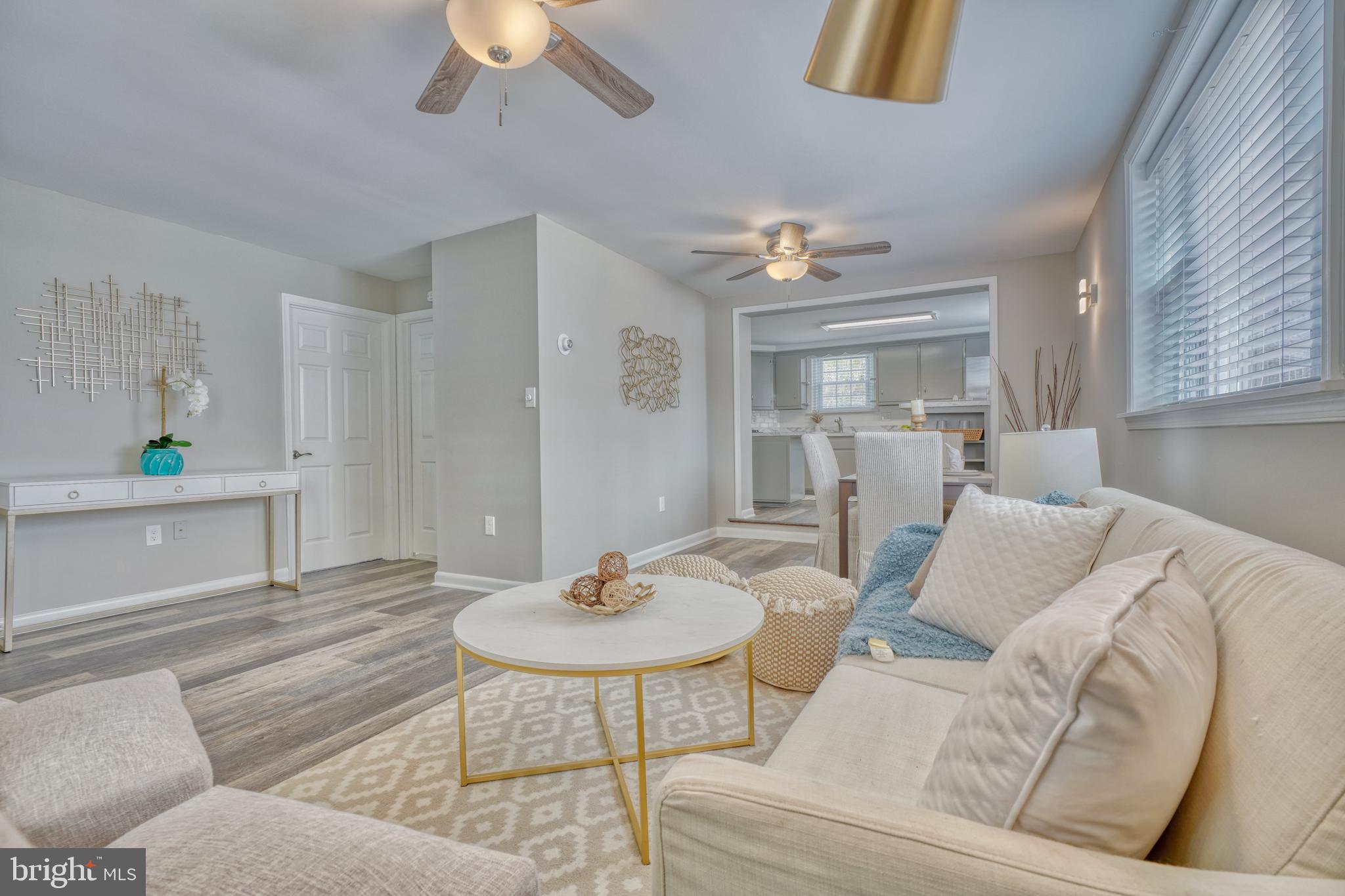 310 Riverside Road Baltimore, MD 21221 - Photo 3 of 41