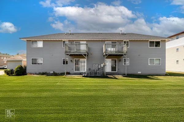 $650,000 | 2401 Ashland Circle, Morris, IL 60450