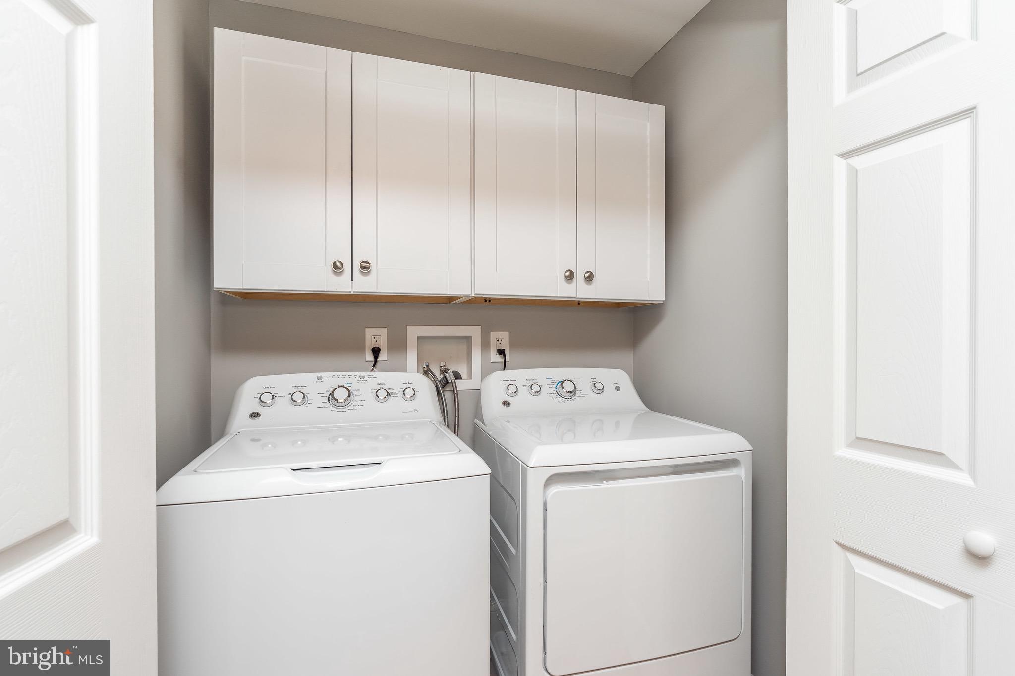 365 Bonsal Street Baltimore, MD 21224 - Photo 19 of 36 a utility room with dryer and washer