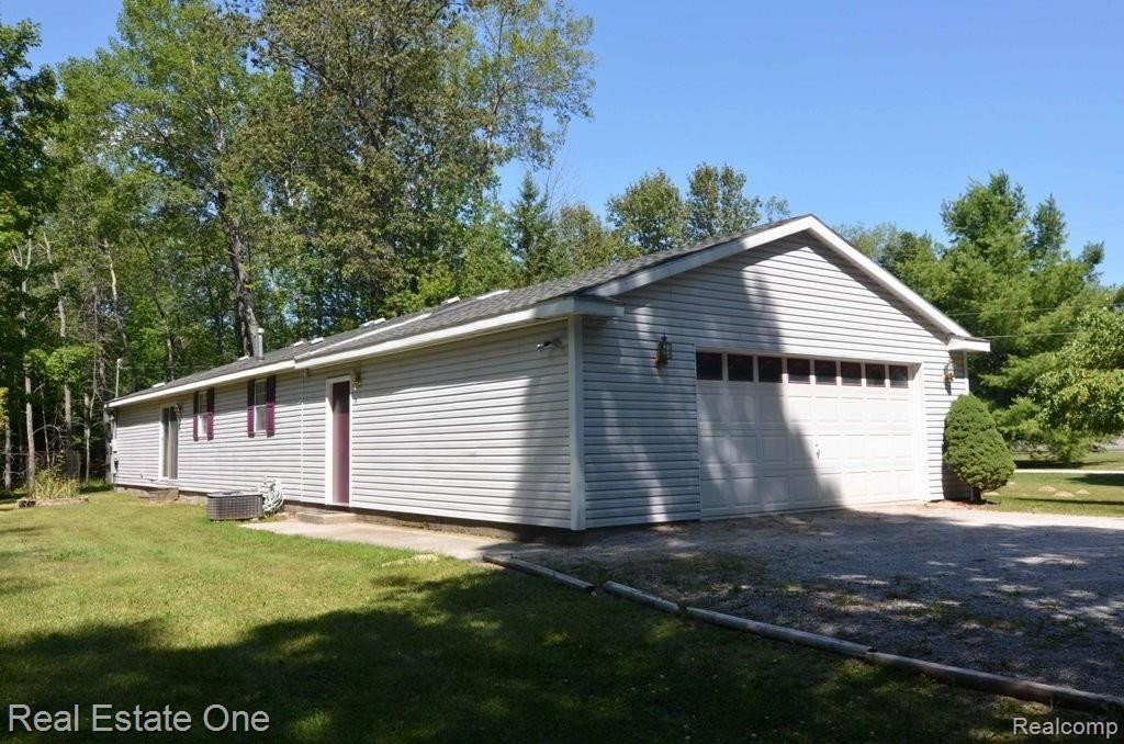 4365 Pheasant Road Lincoln, MI 48742 - Photo 3 of 25 2 Car Garage