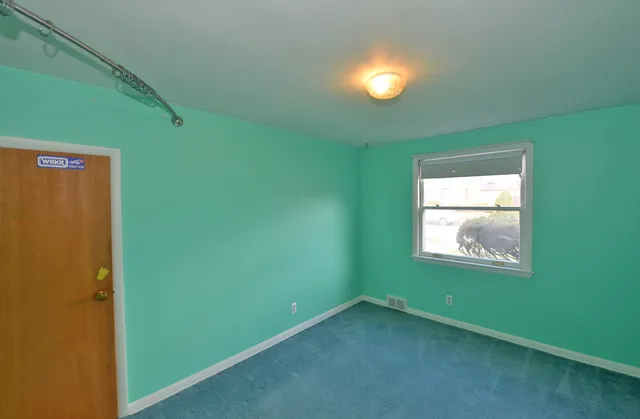 $284,900 | 2711 Gilson Street, Racine, WI 53403