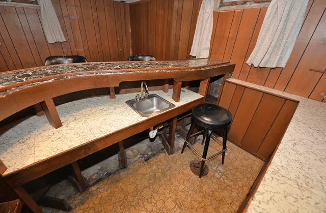 $284,900 | 2711 Gilson Street, Racine, WI 53403