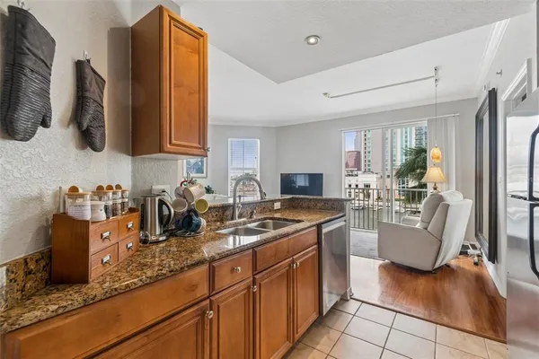$4,500 | 700 South Harbour Island Boulevard, Unit 329, Tampa, FL 33602