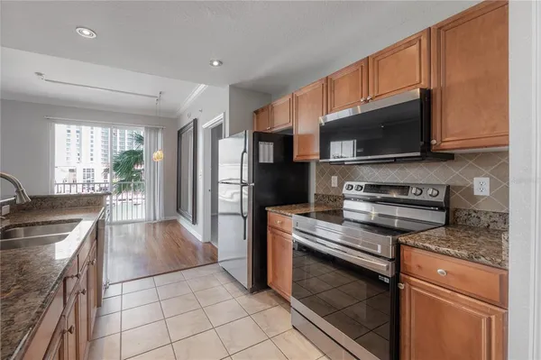 $4,500 | 700 South Harbour Island Boulevard, Unit 329, Tampa, FL 33602